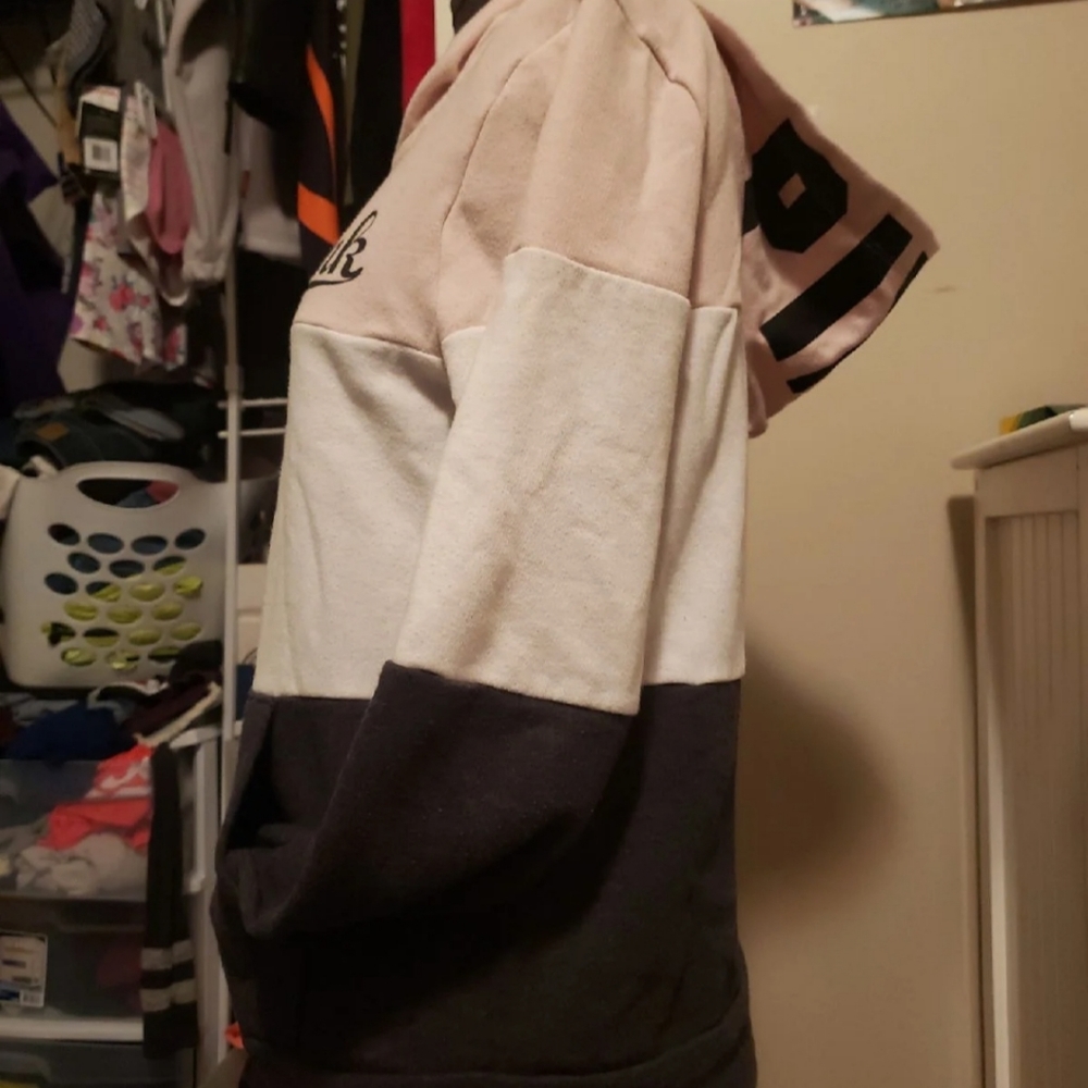 Pink jacket - Picture 5 of 6